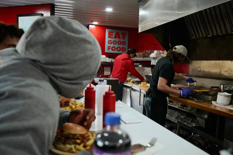 Johnny's Big Burger kitchen counter
